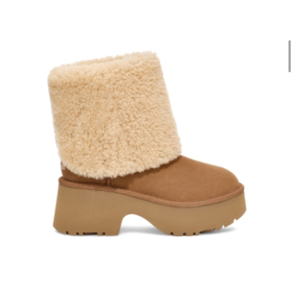 UGG Classic Shearling Boots - Chestnut